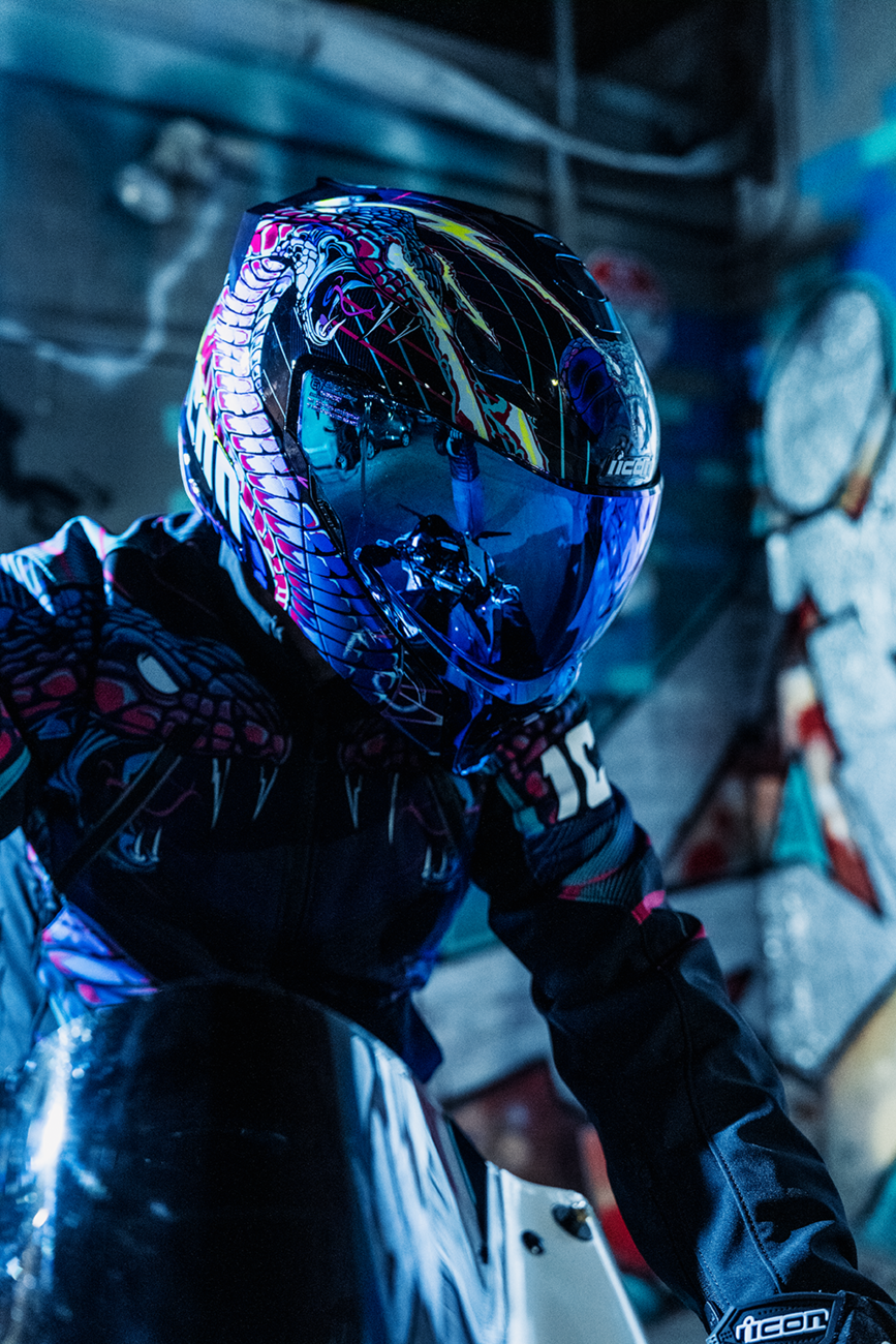 ICON Threshold™ Modular Helmet - Synthwave Lazer Cobra - Blue - XS